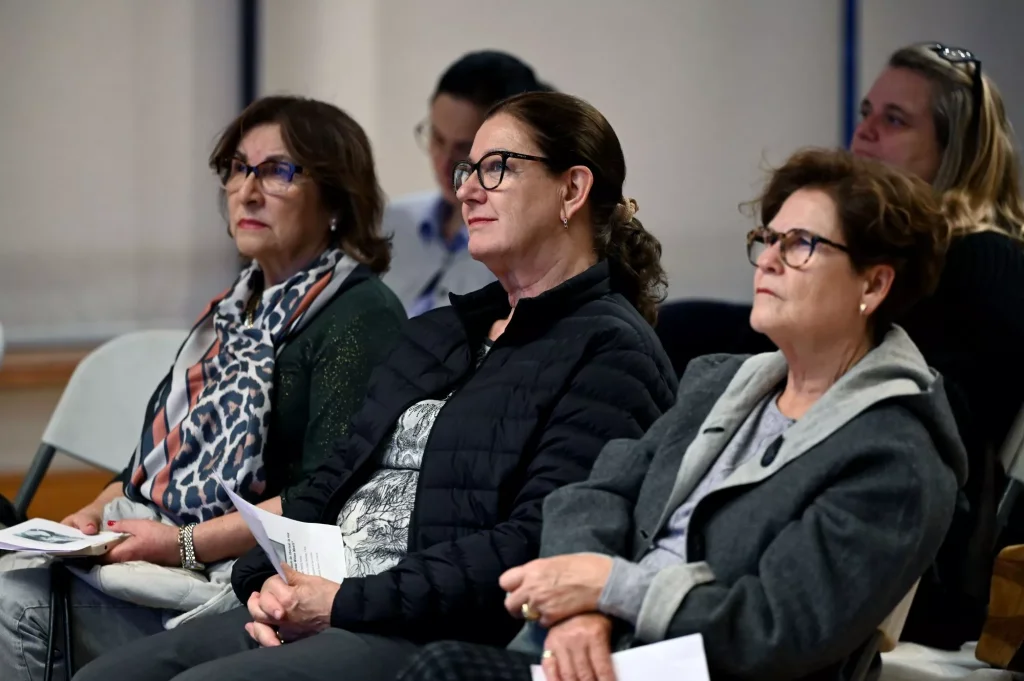 La charla “Alma errante y anhelo de libertad” ofreció un acercamiento a una destacada figura literaria, en una jornada marcada por la poesía y la reflexión.