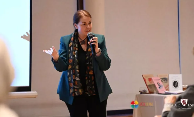 La charla “Alma errante y anhelo de libertad” ofreció un acercamiento a una destacada figura literaria, en una jornada marcada por la poesía y la reflexión.