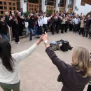 Música, danza y un almuerzo familiar dieron vida a una jornada de encuentro, donde la comunidad compartió sus tradiciones y expresiones culturales.