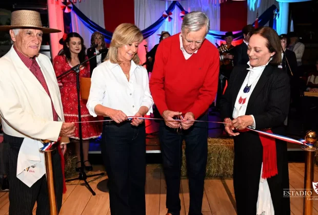 La celebración de Fiestas Patrias llenó nuestro Estadio de música, gastronomía y tradiciones, con una fonda que convocó a socios y familias en torno a la cultura nacional.